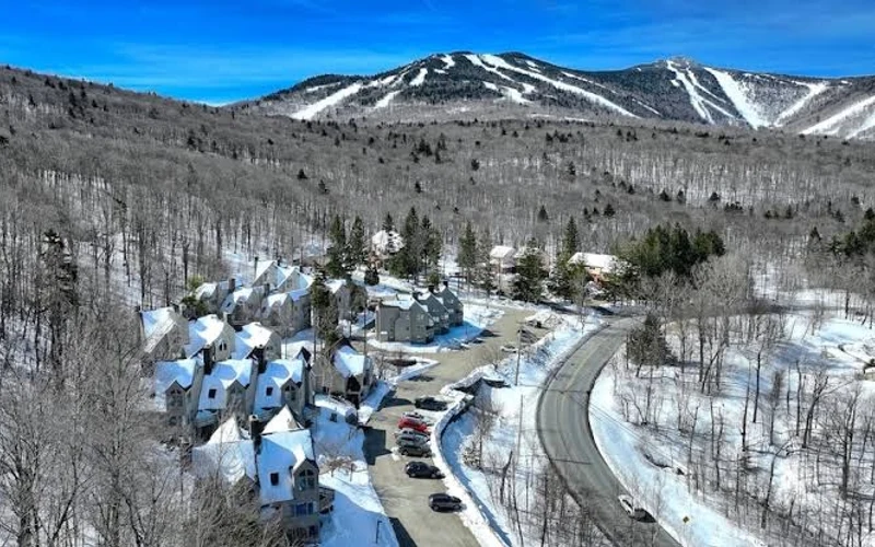Fall Line Condominiums on East Mountain Road, a third of a mile from Snowshed and the ski-in ski-out lodging at Killington, Vermont